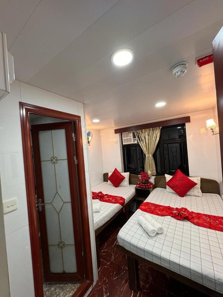 Rhine Guest House Гонконг Екстер'єр фото